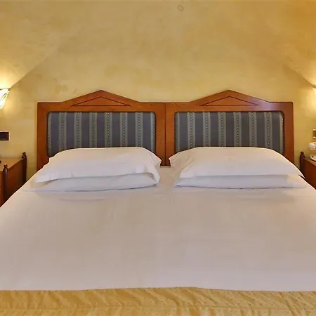 Villafranca Hotell 4*